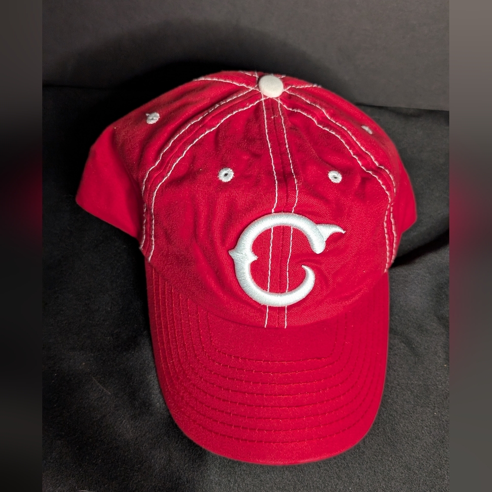 Cincinnati Reds Cap with White Logo